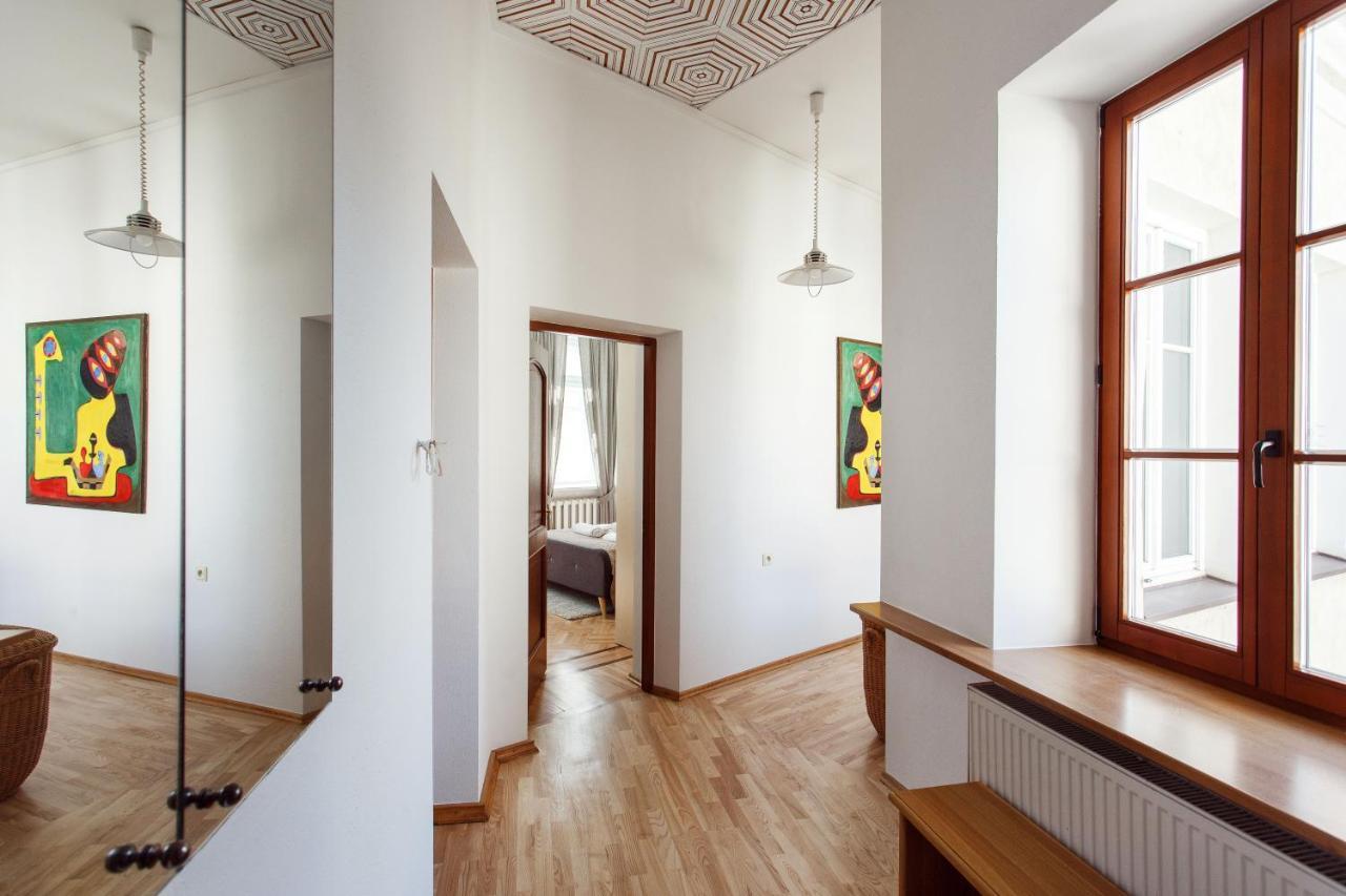 5 Bedroom Duplex In Old Town By Reside Baltic Vilna Exterior foto
